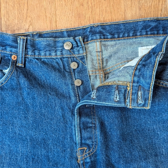 ✨ Levi's 501 Button-Fly Blues – Classic Americana with Rugged Soul! ✨ - Picture 3 of 6